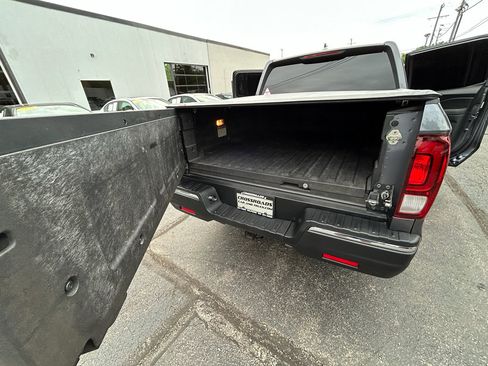 Used 2017 Honda Ridgeline RTL-T image 45