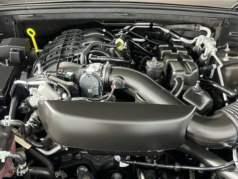 Used 2024 Dodge Durango GT image 35