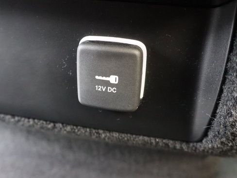 Used 2022 Jeep Grand Wagoneer Series III w/ Rear Seat Video Group 1 AWD/4WD image 37