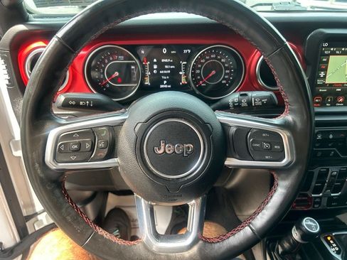 Used 2022 Jeep Wrangler Unlimited Rubicon w/ Dual Top Group AWD/4WD image 12