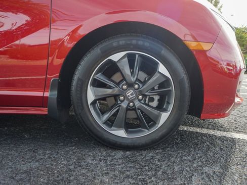 Used 2023 Honda Odyssey Elite image 4