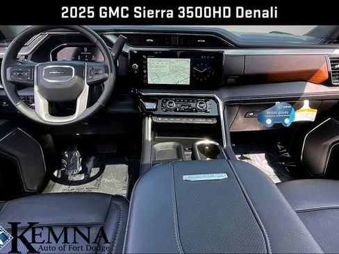Used 2025 GMC Sierra 3500 Denali w/ Denali Reserve Package image 10