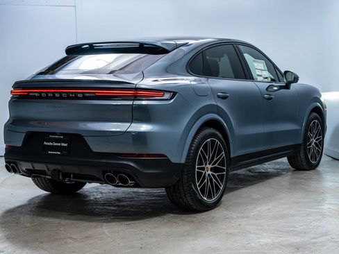 New 2026 Porsche Cayenne Coupe image 7