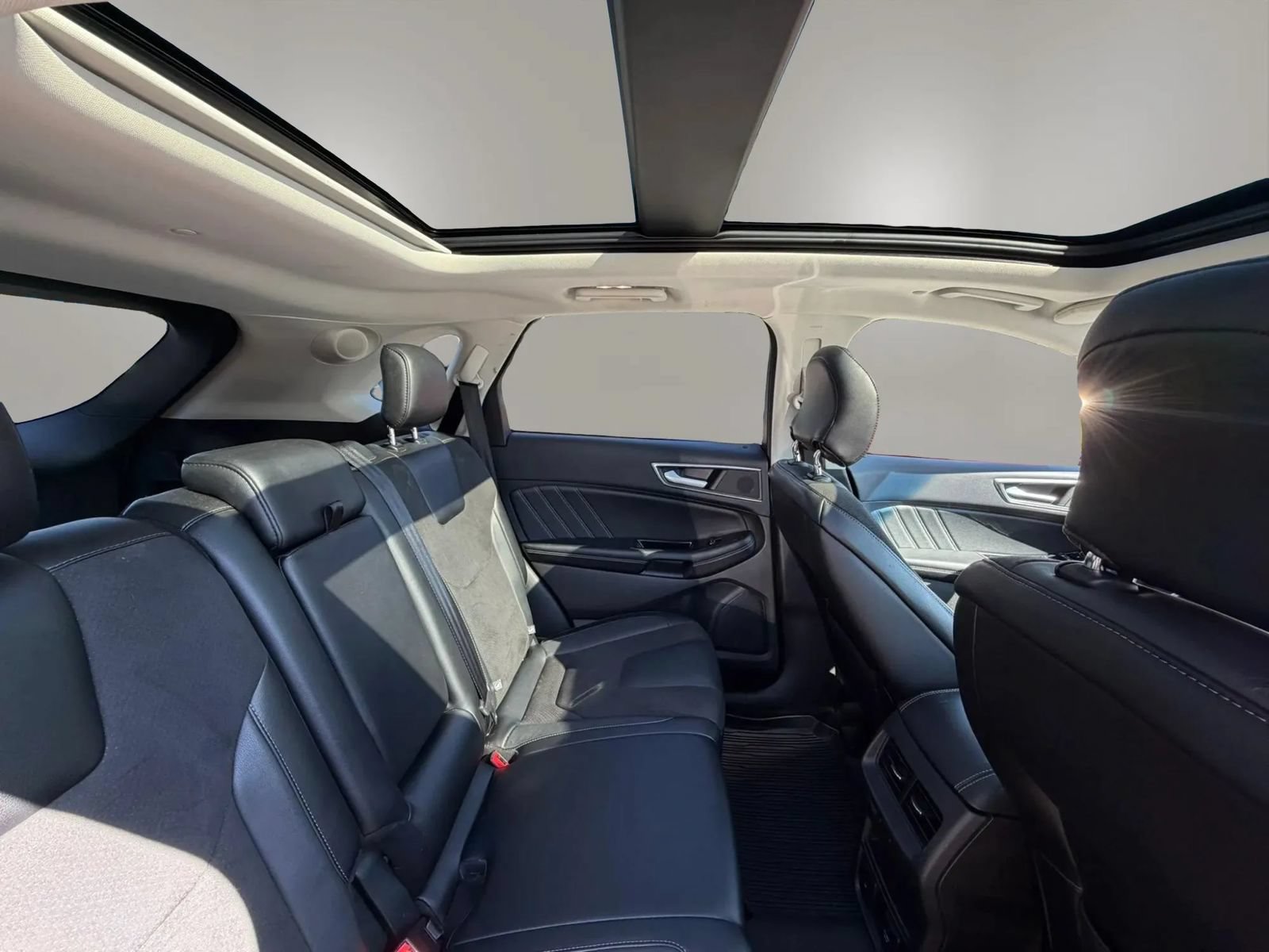 Used 2017 Ford Edge Sport w/ Equipment Group 401A AWD/4WD image 31