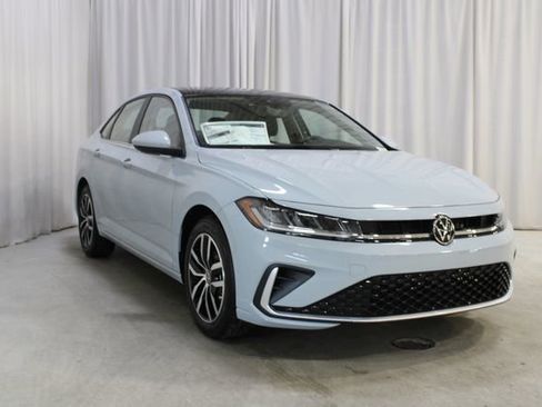 New 2026 Volkswagen Jetta SE image 37