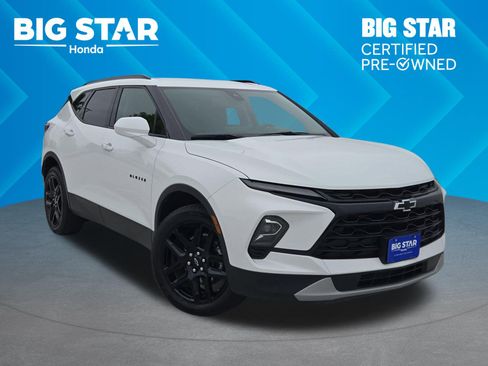 Used 2023 Chevrolet Blazer LT w/ Convenience Package FWD image 1