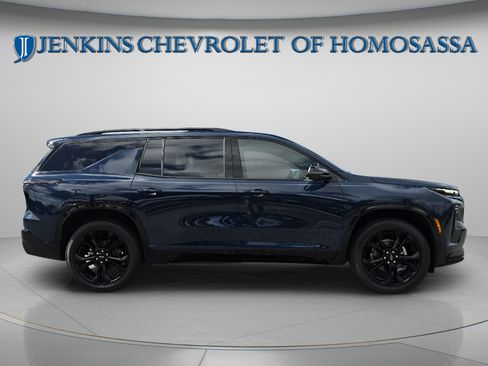 New 2027 Chevrolet Traverse RS FWD image 3