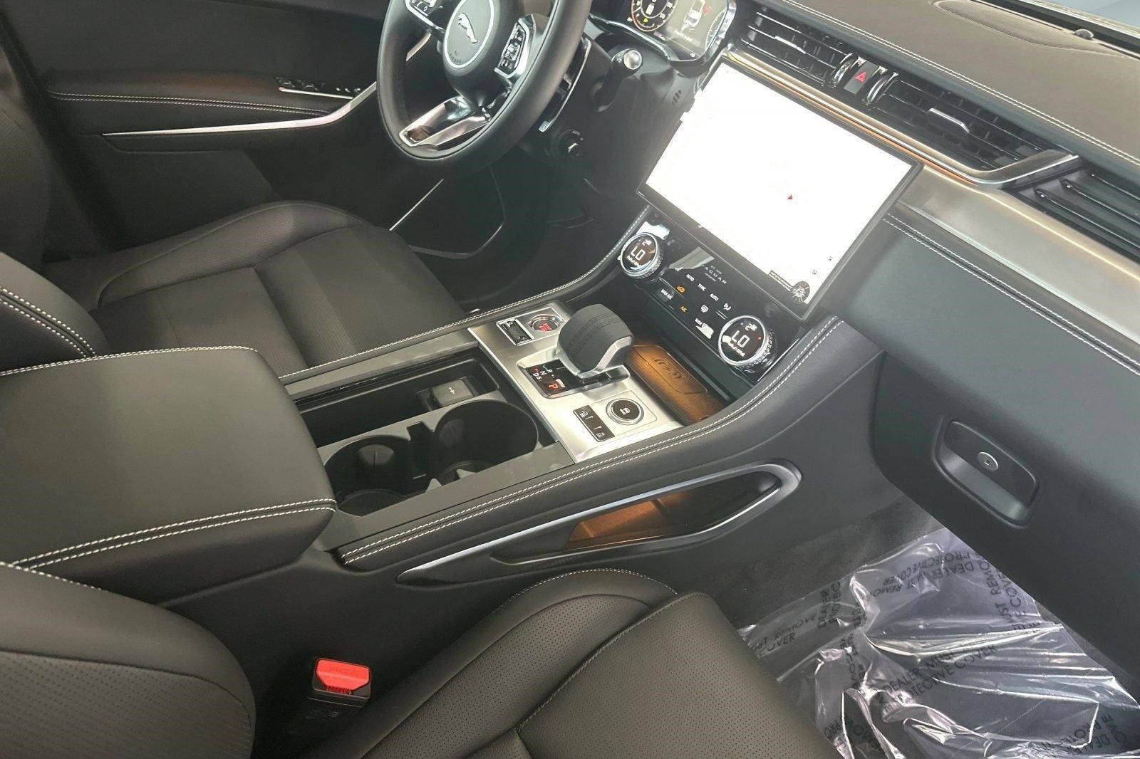 New 2026 Jaguar F-PACE R-Dynamic S AWD/4WD image 28