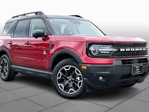 Certified 2025 Ford Bronco Sport Outer Banks w/ Outer Banks Tech Package+ image 3
