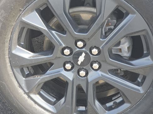 Used 2021 Chevrolet Traverse RS FWD image 10