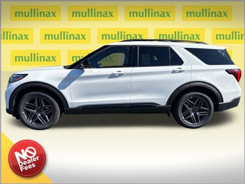New 2026 Ford Explorer ST w/ Sun And Sound Package image 2