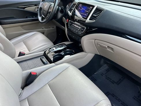 Used 2017 Honda Pilot Touring image 33