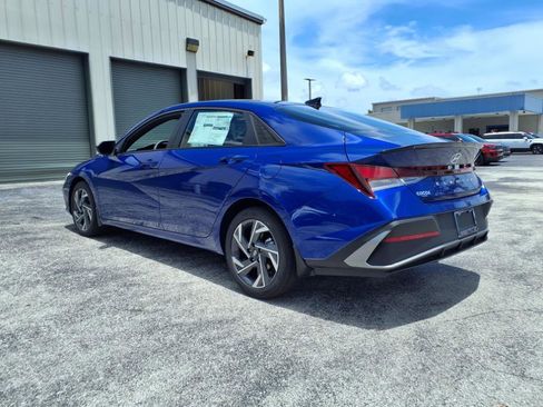 New 2025 Hyundai Elantra Sport image 5