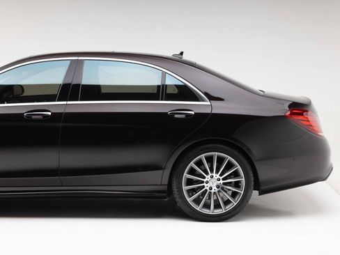 Used 2014 Mercedes-Benz S 550 Sedan image 19