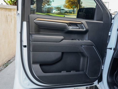 Used 2022 GMC Sierra 1500 Elevation image 9