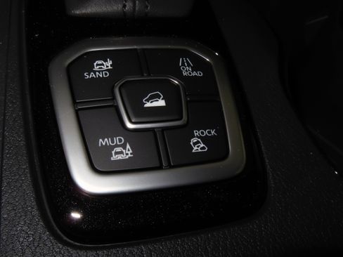 New 2026 Nissan Frontier SV w/ SV Convenience Package image 31