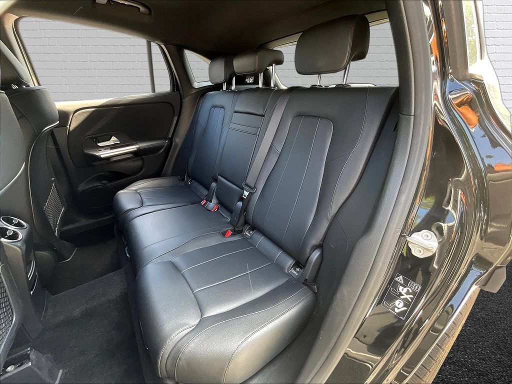 Used 2023 Mercedes-Benz GLA 250 w/ Premium Package image 20