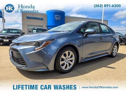 Used 2024 Toyota Corolla LE FWD image 1