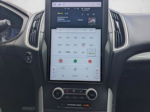 Used 2024 Ford Edge SE w/ Black Appearance Package AWD/4WD image 13