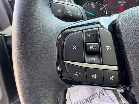 Used 2022 Ford Escape SEL image 24