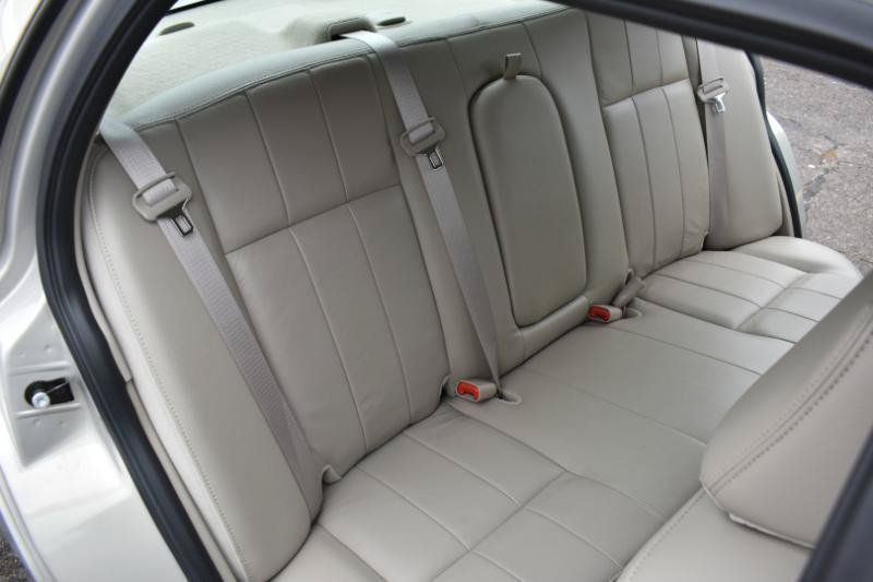 Used 2010 Mercury Grand Marquis LS RWD image 16