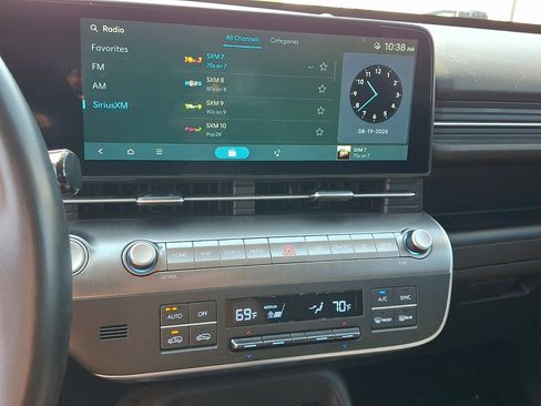 Used 2024 Hyundai Kona SEL FWD image 28