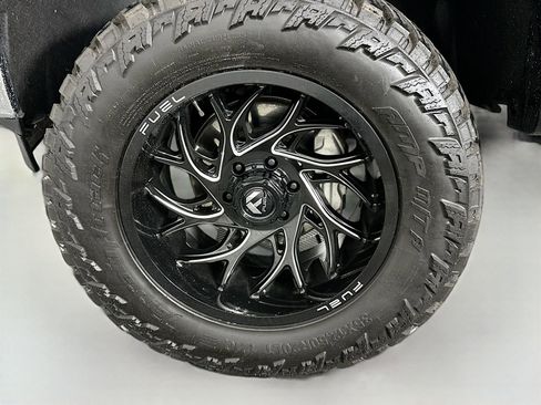 Used 2023 Chevrolet Silverado 1500 LT w/ Protection Package image 32