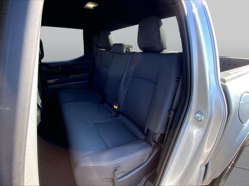 Used 2025 Toyota Tacoma SR5 AWD/4WD image 21