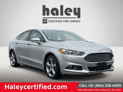 Used 2016 Ford Fusion SE FWD image 1