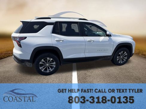 Used 2025 Chevrolet Equinox LT w/ Convenience Package II image 11