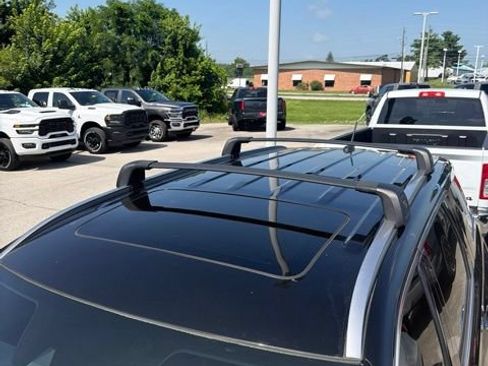 Used 2022 Hyundai Palisade SEL FWD image 4