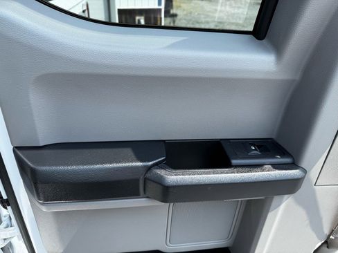 Used 2017 Ford F250 XL w/ Power Equipment Group image 24