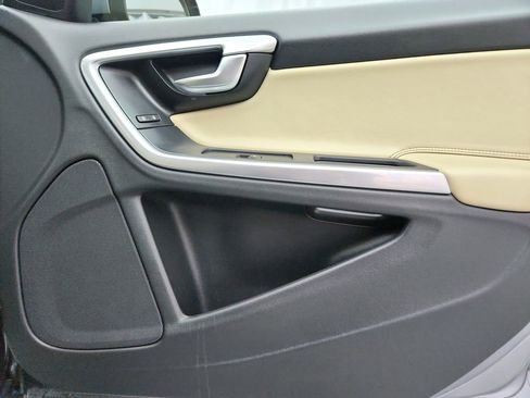 Used 2018 Volvo S60 T5 Dynamic w/ Vision Package AWD/4WD image 30
