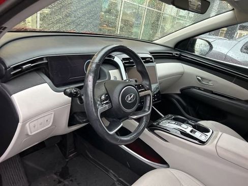 Used 2022 Hyundai Tucson Limited w/ Winter Package image 13