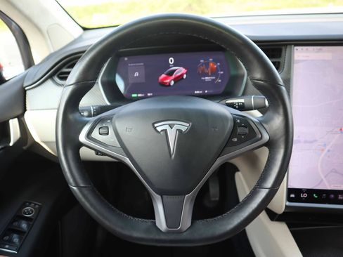 Used 2018 Tesla Model X 100D AWD/4WD image 15