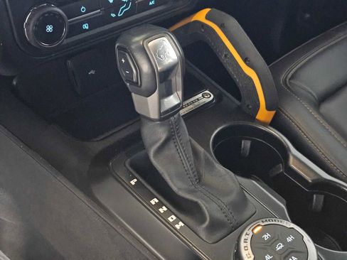 Used 2021 Ford Bronco Badlands w/ Sasquatch Package image 31