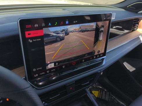 New 2026 Volkswagen Tiguan SEL R-Line image 28