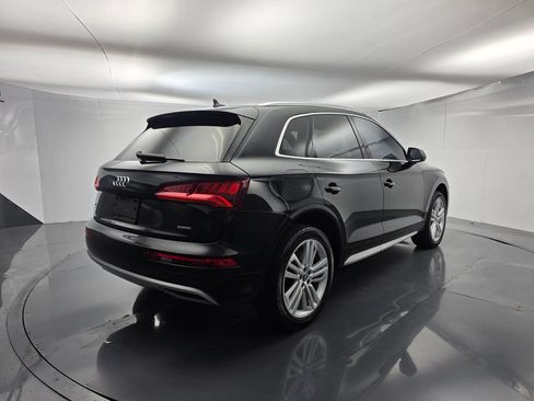 Used 2020 Audi Q5 2.0T Premium Plus w/ Premium Plus Package AWD/4WD image 4
