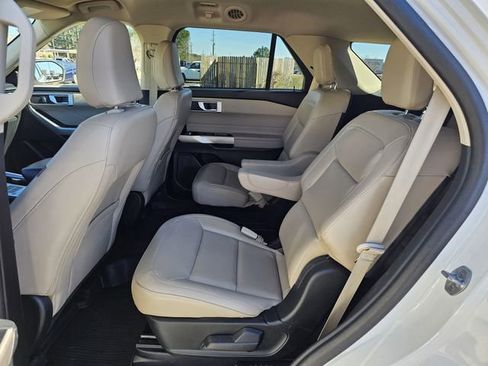 Used 2023 Ford Explorer XLT w/ Equipment Group 202A image 16