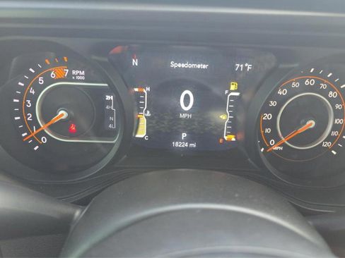 Used 2024 Jeep Wrangler Unlimited Sport AWD/4WD image 16