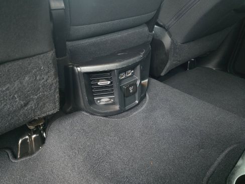 Used 2020 RAM 2500 Big Horn w/ Level 2 Equipment Group image 22