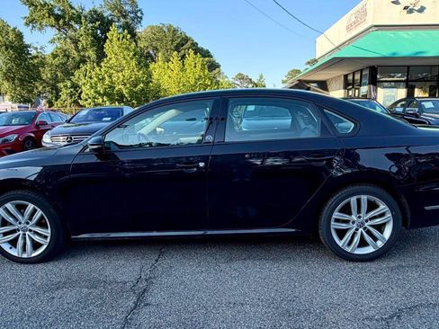 Used 2019 Volkswagen Passat 2.0T Wolfsburg FWD image 8