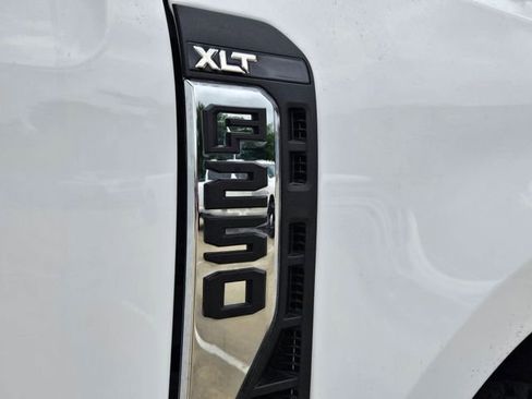 Used 2025 Ford F250 XLT w/ Tremor Off-Road Package AWD/4WD image 5