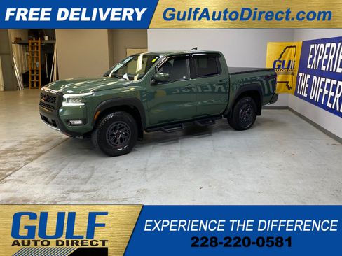 Used 2025 Nissan Frontier PRO-4X w/ Tow Package AWD/4WD image 5