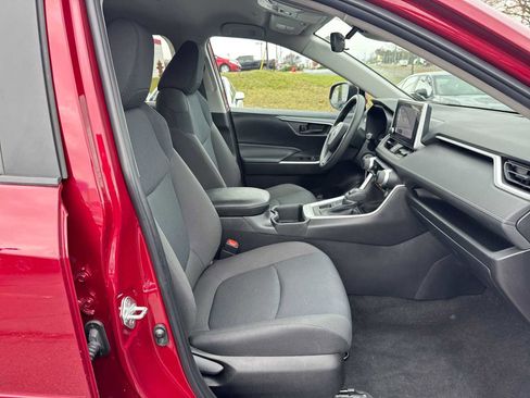 Used 2023 Toyota RAV4 LE image 15