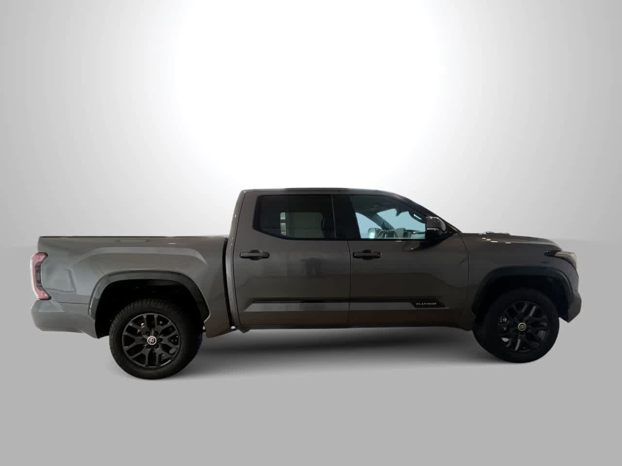 Used 2024 Toyota Tundra Platinum AWD/4WD image 9
