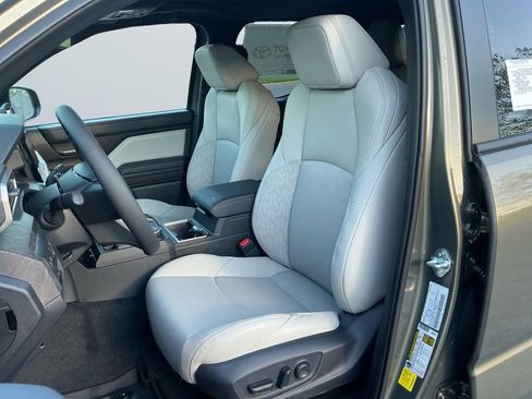 New 2026 Toyota Tacoma Limited AWD/4WD image 10
