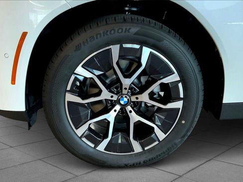 New 2026 BMW X3 xDrive30 w/ Premium Package image 12