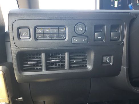 New 2025 Chevrolet Brightdrop 400 FWD image 23