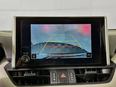 Used 2023 Toyota RAV4 XLE Premium FWD image 25